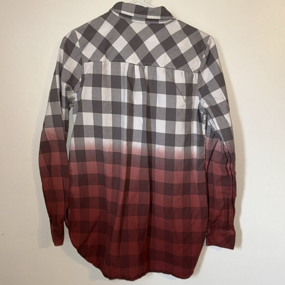 🌹BKE BOYFRIEND BUTTON DOWN COLORBLOCK SHIRT - Picture 4 of 5